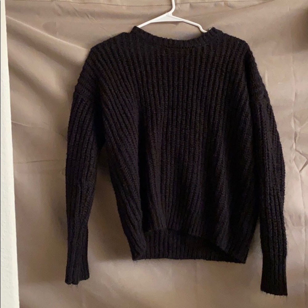 super cute sweater!!